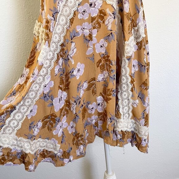 Hayden Los Angelos Boho Floral Lace flowy tank top tunic dresss size medium - Picture 3 of 7